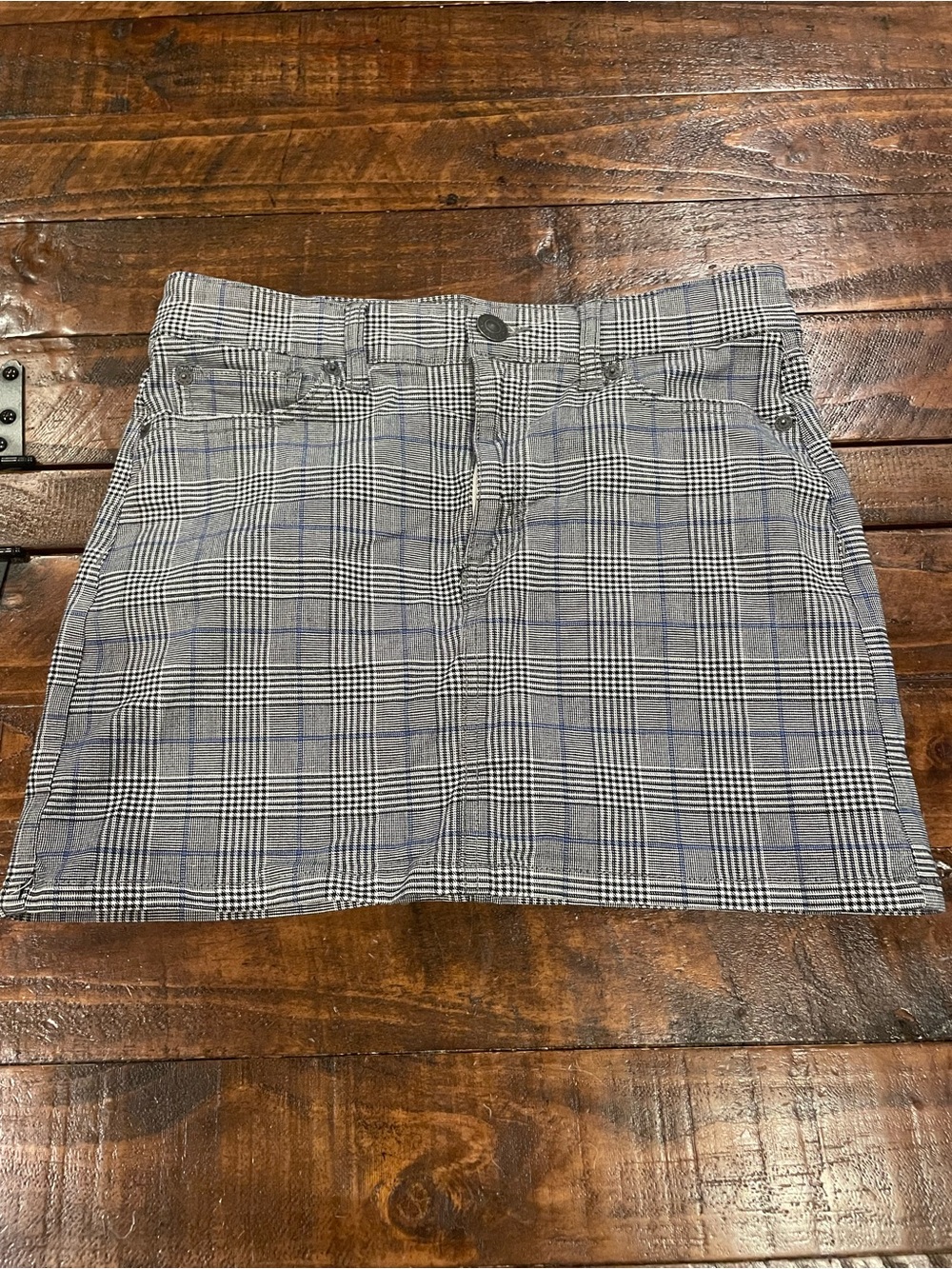 American Eagle Outfitters Gray Plaid Mini Skirt with Navy Accents
